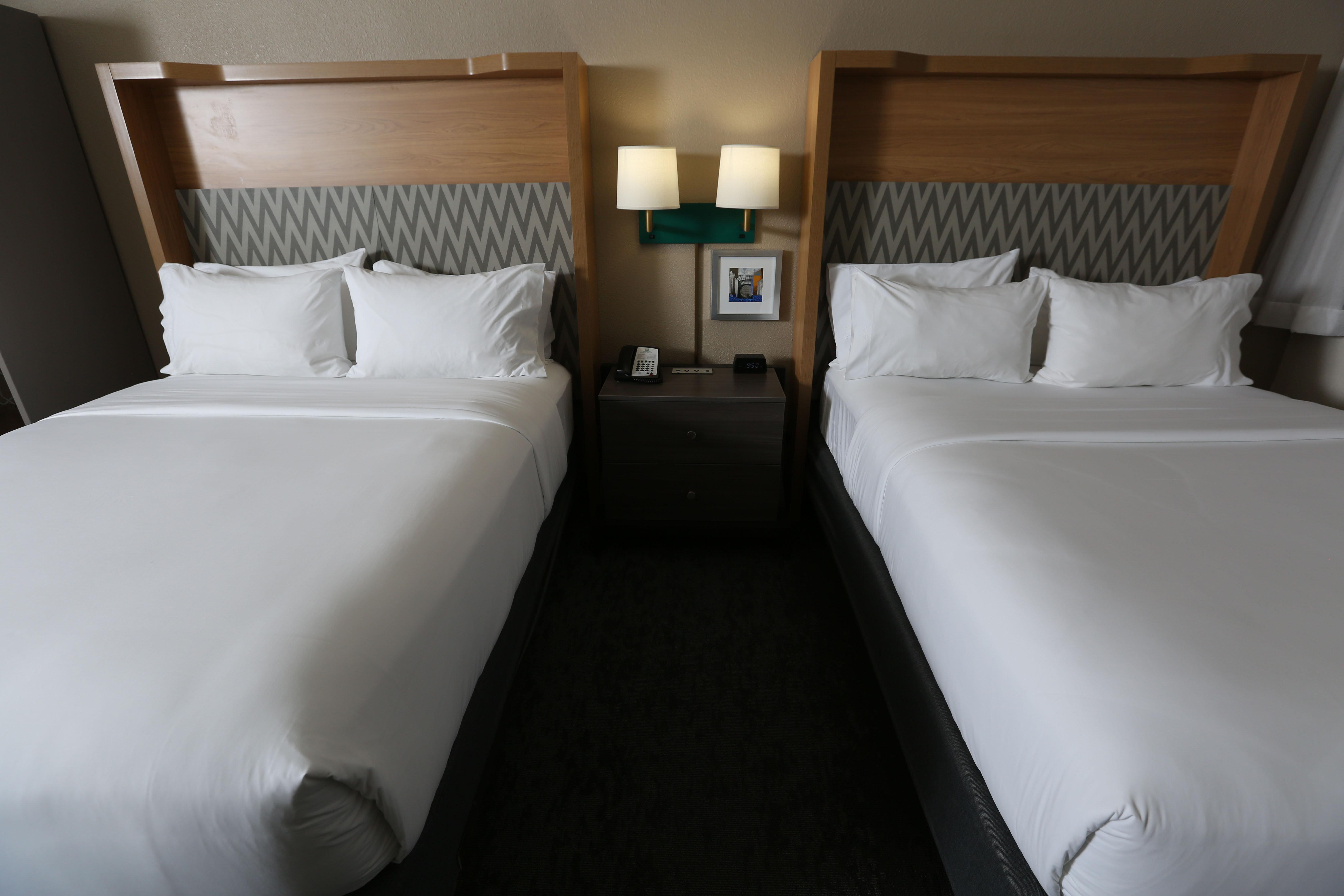 Holiday Inn Chicago North Shore By Ihg Skokie Exterior photo