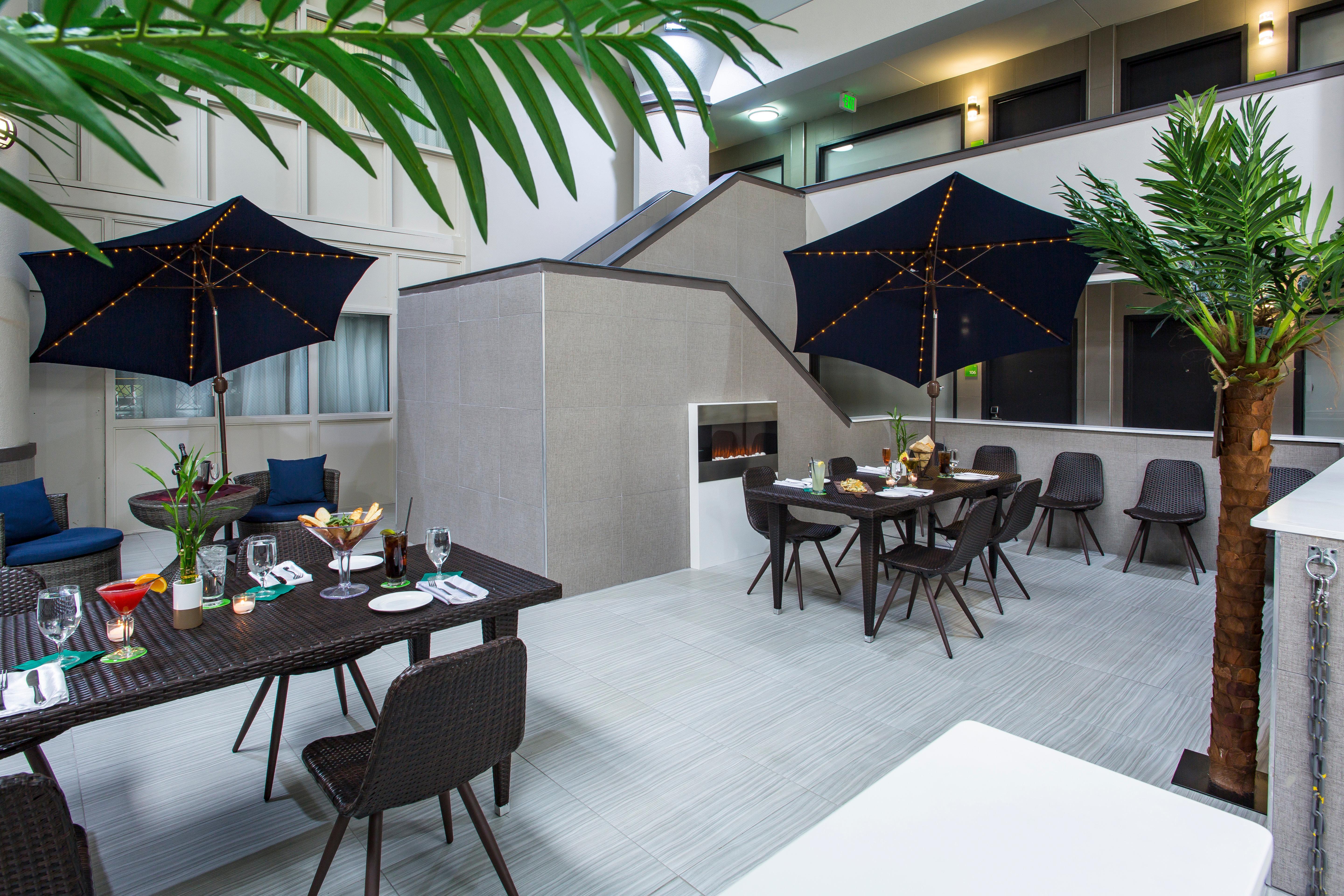 Holiday Inn Chicago North Shore By Ihg Skokie Exterior photo