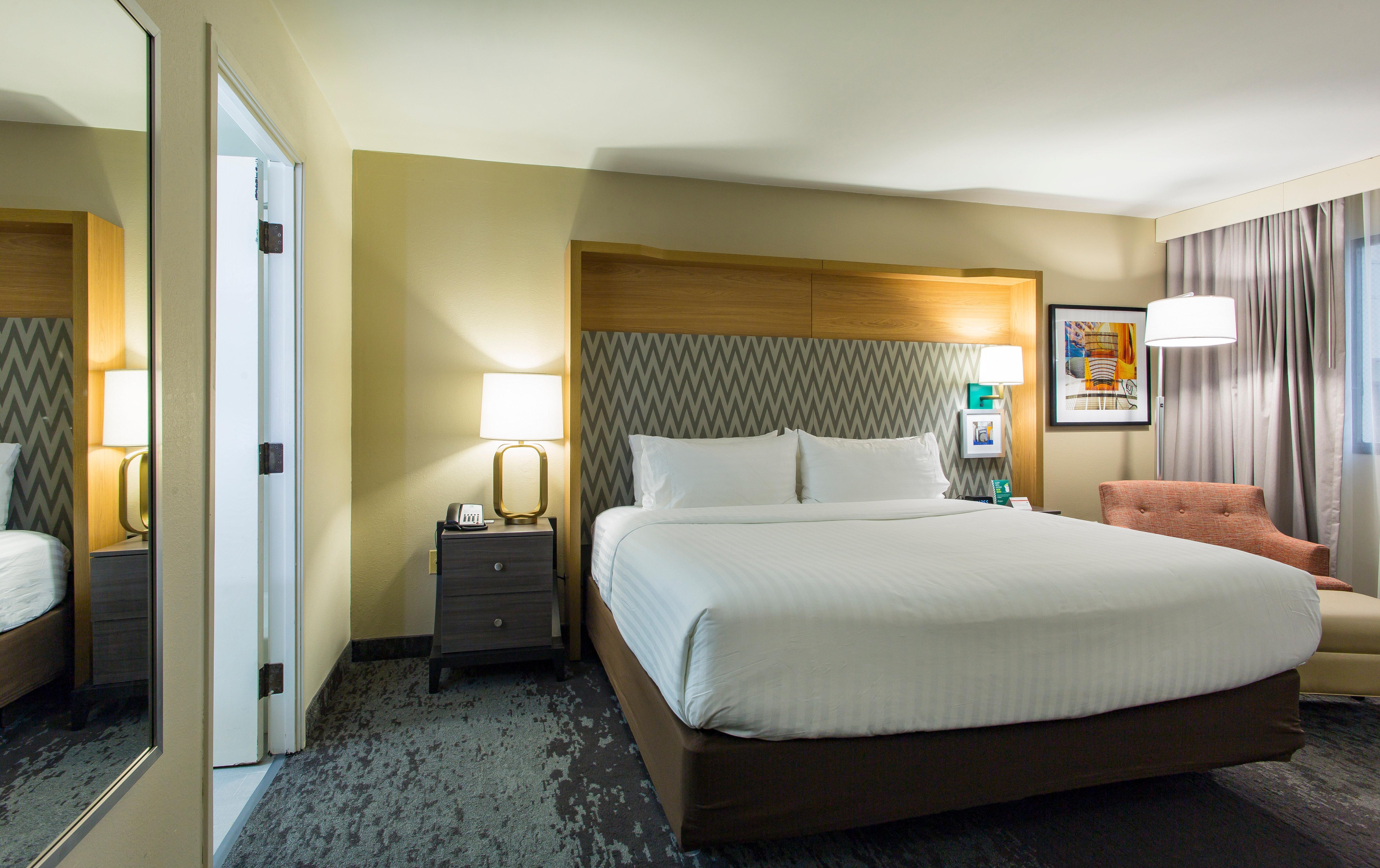 Holiday Inn Chicago North Shore By Ihg Skokie Exterior photo